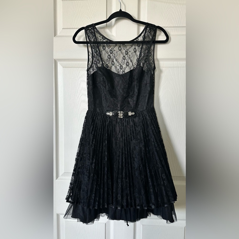 BLONDIE NITES Black Ruffled Lace & Satin Backless mini Dress Size 3